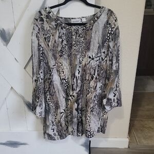 Avenue Black and Gray Patterned Blouse